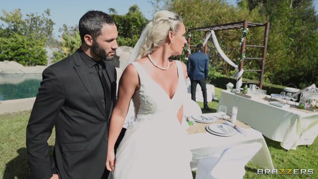 Milf movie with Phoenix Marie