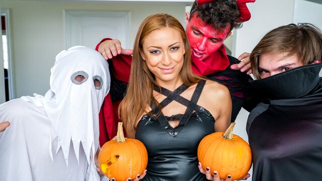 Milf smut with Cassie Del Isla and Elias Cash