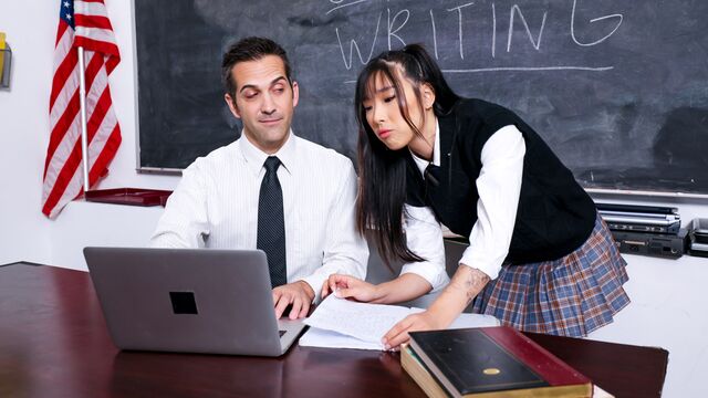 Medium Size Tits smut with Elle Lee