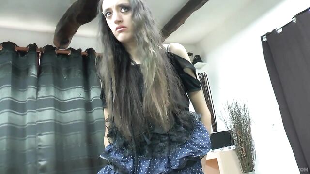 Curvy sex with Mordicia