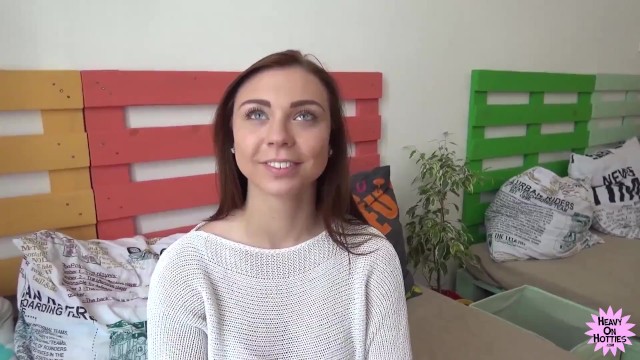 Fingering Pussy action from Grab