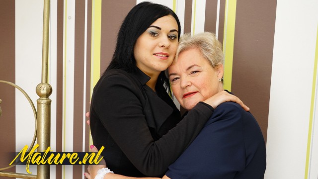 Lesbian Ass Eating bang from Grab