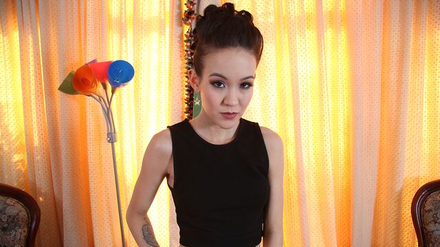 Skinny screw with Amai Liu