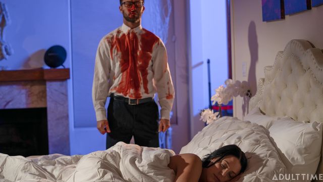 Scissoring bang with Abigail Mac and Angela White