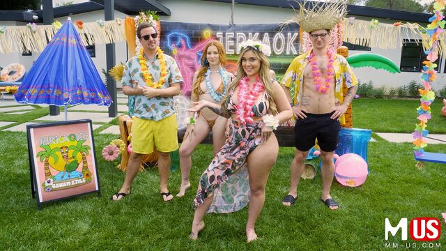 Doggystyle porn with Jessy Jones, Kali Roses and Rosalyn Sphinx