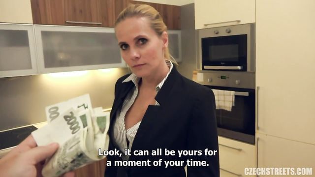 Fingering action with Amateur