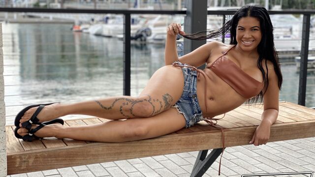 Brunette sex with Maya Farrell