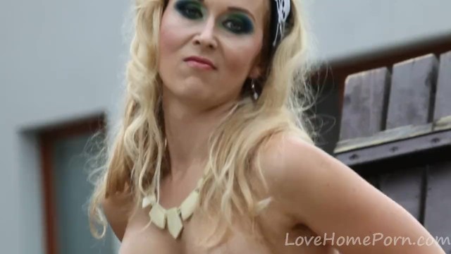 Teasing screw from Grab