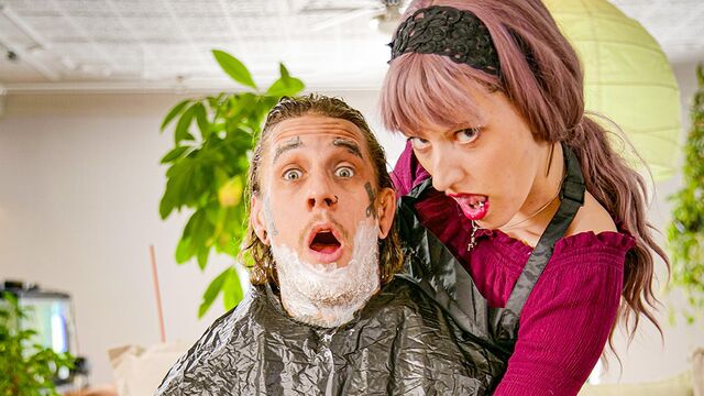 Curvy porn with Loona Winchester