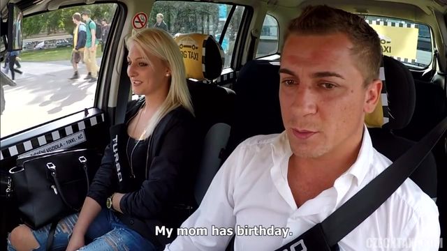 Fingering video with Amateur