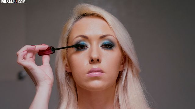 Oiled screw with Christina Shine