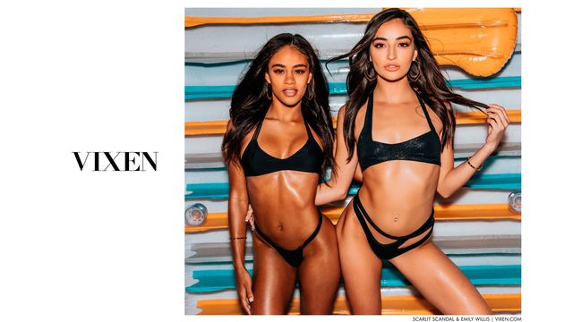 Handjob sex with Emily Willis and Scarlit Scandal