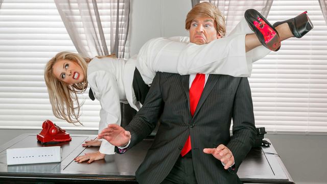 Handjob porn with Cherie Deville and Yasmine de Leon