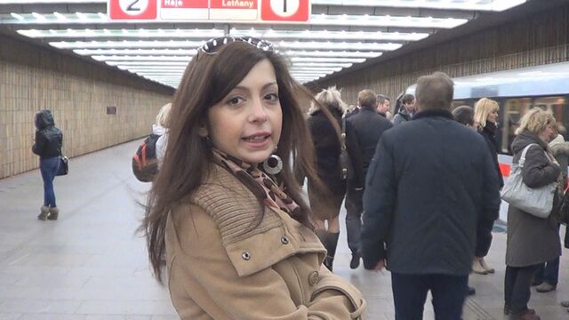 Handjob sex with Amateur