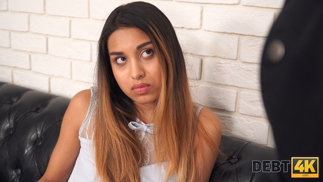 Money sex with Roxy Lips from Grab