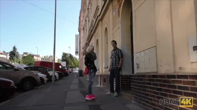 hunt4k action with Ria Sunn from Grab