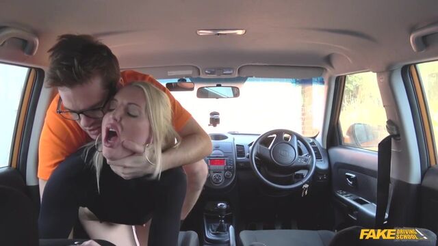 Doggystyle action with Ryan Ryder