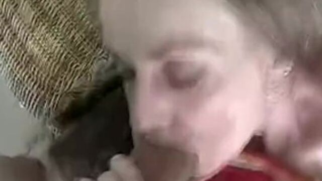 Gaping screw from Grab