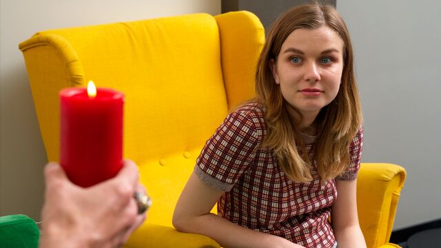 On The Sofa bang with Lana Broks