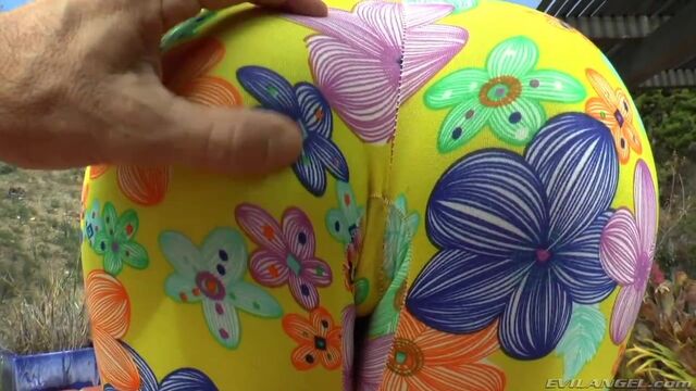 No Sex scene with Casey Calvert