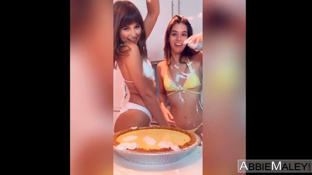 On The Floor screw with Abbie Maley and Riley Reid