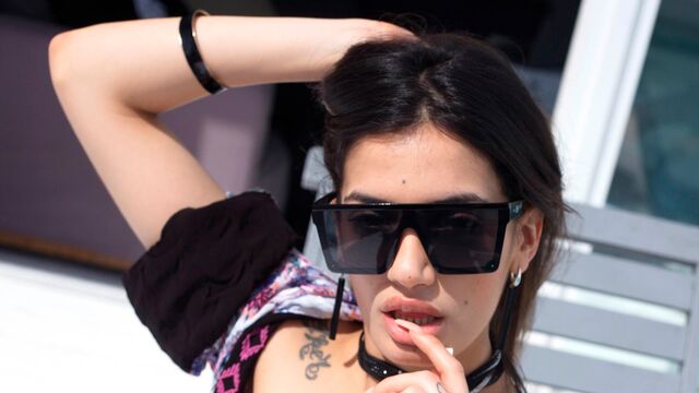 Doggystyle porn with Penelope Cross