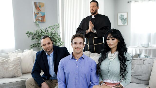 Missionary bang with Ariana Starr