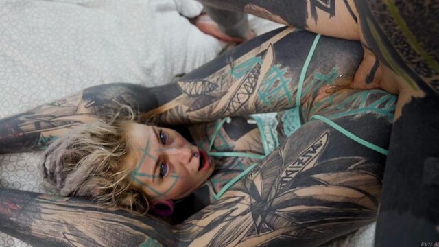 Face Fucking video with Anuskatzz