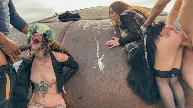 Outdoor movie with Lydia Black and Monika Wild