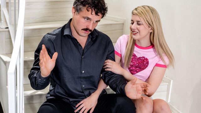 Medium Size Tits video with Dez Hansen