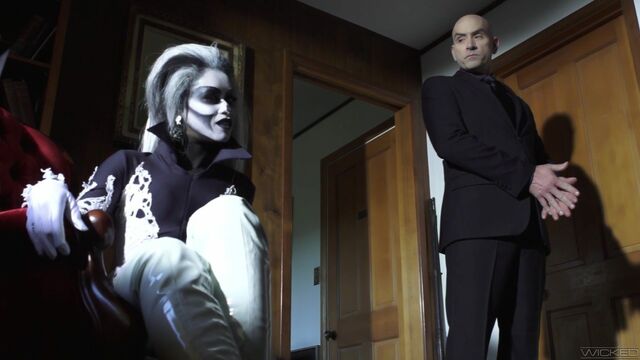 Masturbation movie with Skin Diamond