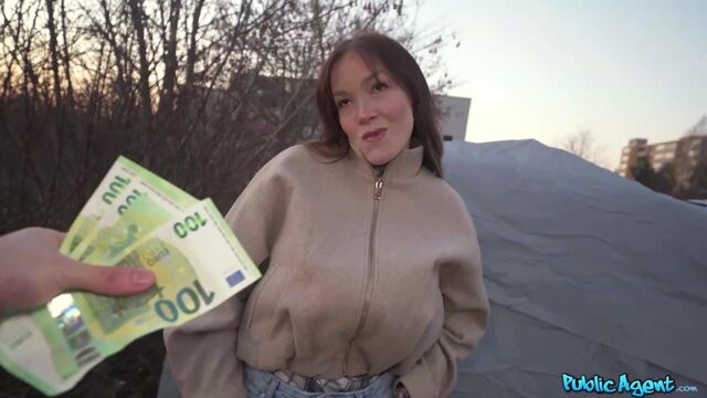 Curvy porn with Paola Guerra