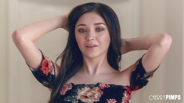 Missionary smut with Luna Love and Sia Lust from Grab