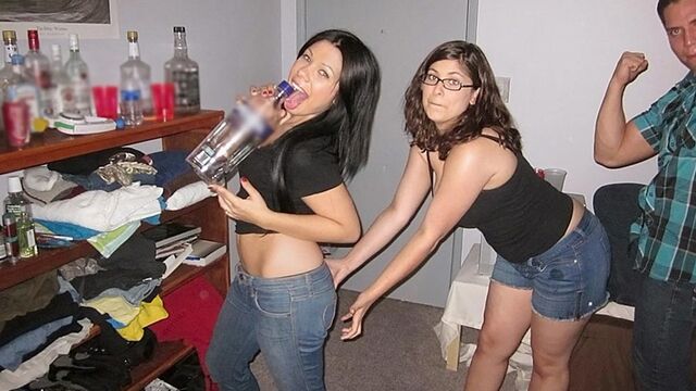 Cowgirl porn with Shane Dos Santos