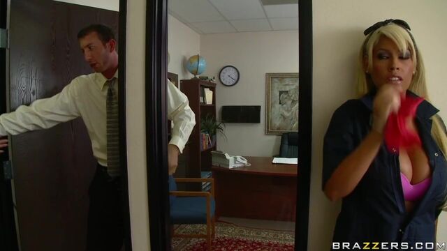 Curvy porn with Bridgette B