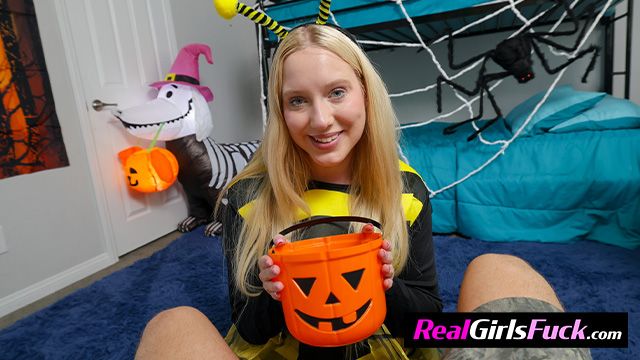 Hot Blonde smut with Joshua Lewis and Kallie Taylor from Grab