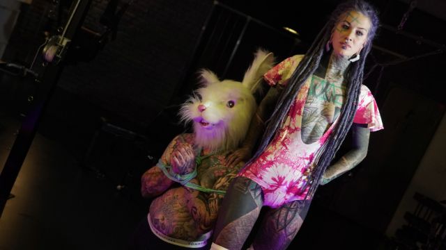 Fetish action with Anuskatzz from Grab