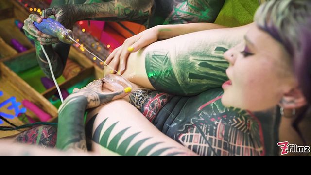 Lesbian scene with Anuskatzz from Grab