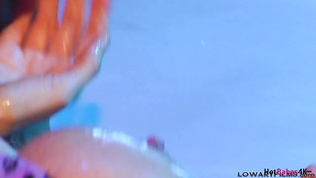 Masturbation video with Julia Ann and Lisa Ann from Grab