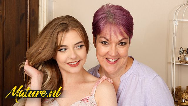 Big Natural Tits sex with Blonde Gabie and Layla Bird from Grab