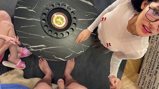 College smut with Carolina Guerrero and Nata Ocean from Grab