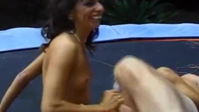 Housewife video from Grab