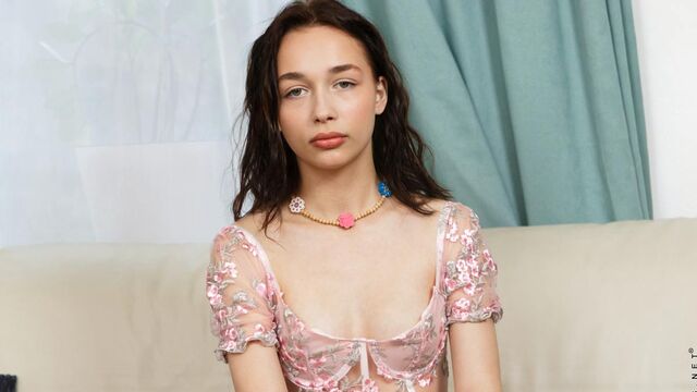 Short Hair scene with Lucia Grace