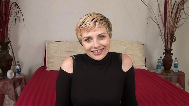 Short Hair video from Grab