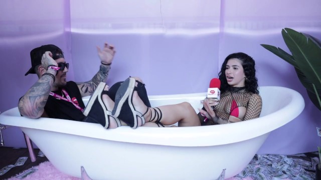 Pillow Talk Podcast movie with Miami from Grab