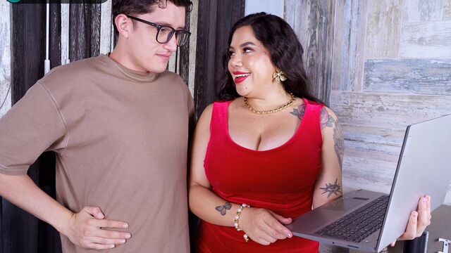 Curvy scene with Andrea Busty