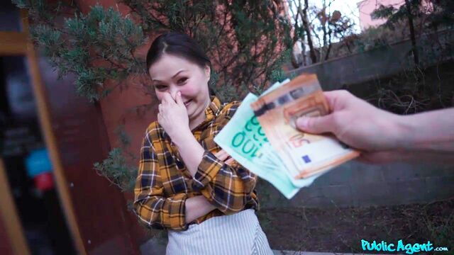 Natural Tits movie with Luna TrueLove