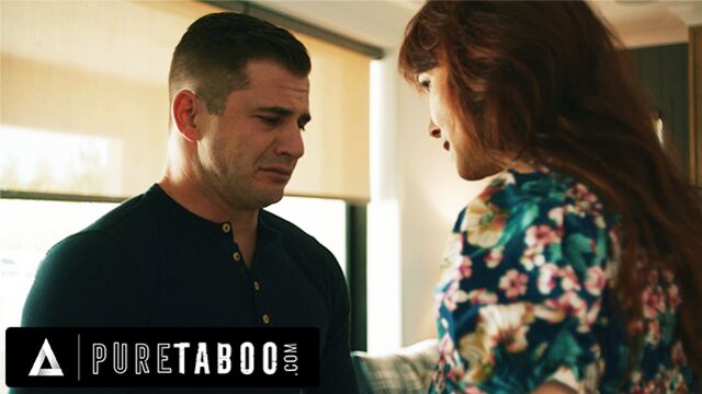 Fetish action with Syren De Mer from Grab