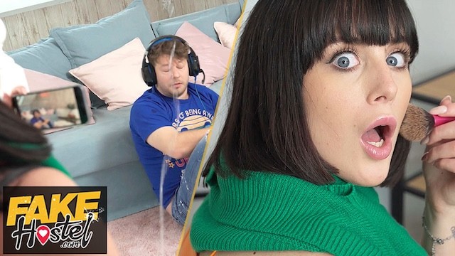 Czech action from Grab