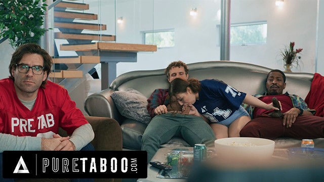 Threesome film with Isiah Maxwell and Leana Lovings from Grab